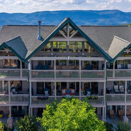 Tanasi Lodge - Reunions, Retreats, Weddings, Family Getaways Севьервилл Экстерьер фото