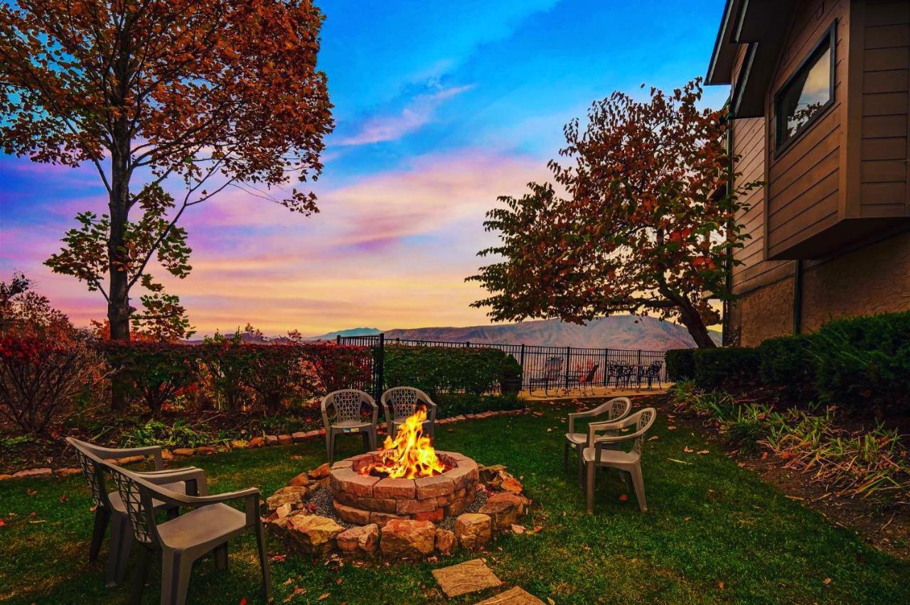 Tanasi Lodge - Reunions, Retreats, Weddings, Family Getaways Севьервилл Экстерьер фото