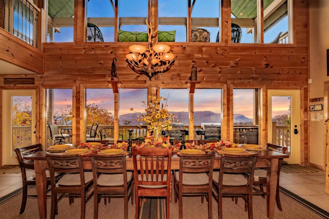 Tanasi Lodge - Reunions, Retreats, Weddings, Family Getaways Севьервилл Экстерьер фото