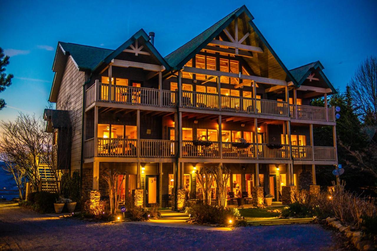 Tanasi Lodge - Reunions, Retreats, Weddings, Family Getaways Севьервилл Экстерьер фото